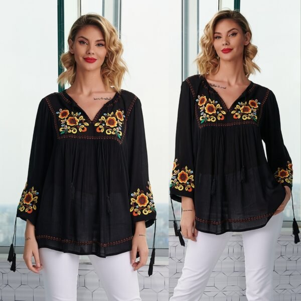 Bluza tip ie neagra cu broderie florala Claudia