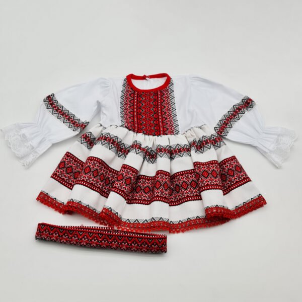 Compleu traditional fetite Matilda