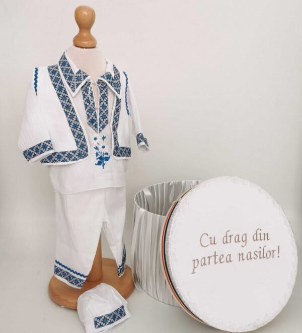 Set Botez Traditional Raul 28 2 piese costumas traditional si cufar brodat botez