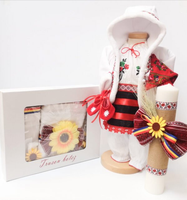 Set Traditional Botez Costumas fetita Trusou Lumanare 5