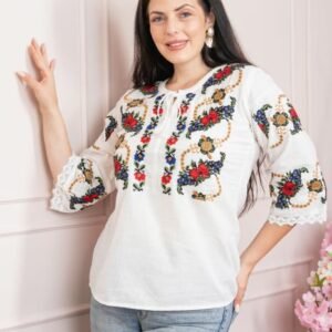 Bluza alba cu motiv floral multicolor Afrodita 01 - maneca scurta