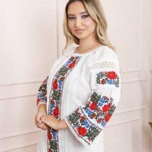 Bluza alba cu motiv floral rosu Iarina