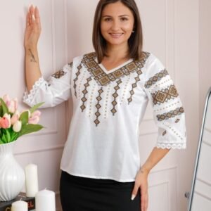 Bluza alba cu motiv geometric crem Doina 05