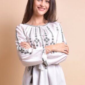 Bluza alba cu motiv geometric negru Iosefina 01