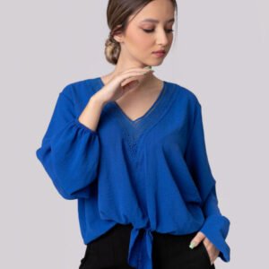 Bluza albastra cu nod in talie