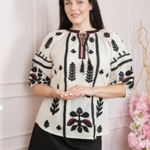 Bluza crem cu motiv floral negru Estera 01