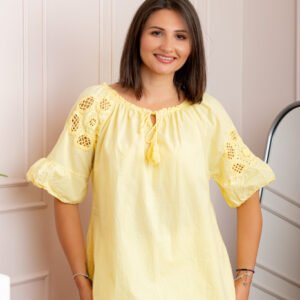 Bluza dama din bumbac Myra cu perforatii florale - Galben pastel