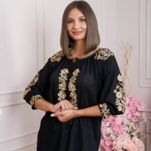 Bluza neagra cu motiv floral auriu Iasmina 08