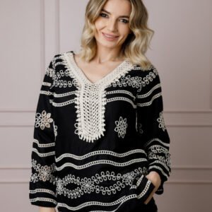 Bluza neagra cu motiv floral crem Alessia 02