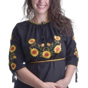 Bluza neagra cu motiv floral galben Giulia 02