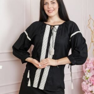 Bluza neagra cu motiv geometric alb Dominica