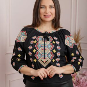Bluza neagra cu motiv geometric multicolor Iuliana