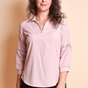 Bluza roz cu dantela pe maneca