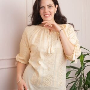 Bluza tip ie crem cu motiv geometric auriu Angelina 02