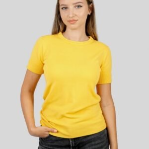 Bluza tricotata galbena cu nasturi decorativi