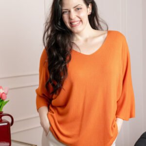 Bluza tricotata orange cu maneci liliac
