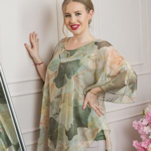 Bluza verde mint din voal cu maneci largi si imprimeu floral