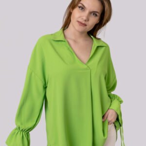 Bluza verde praz vaporoasa cu maneci clopot