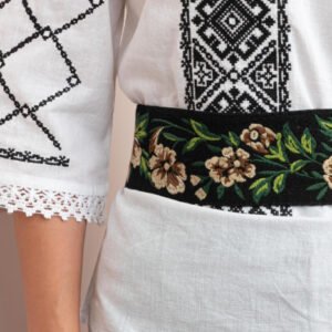 Brau traditional negru cu motiv floral crem Ilona 01