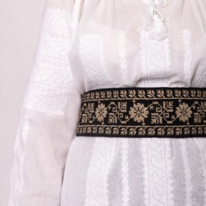 Brau traditional negru cu motiv floral crem Raluca