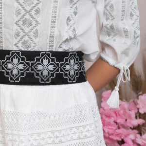 Brau traditional negru cu motiv floral gri Andreea