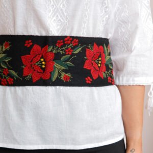 Brau traditional negru cu motiv floral rosu Domnica
