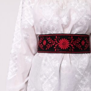 Brau traditional negru cu motiv floral rosu Sofia