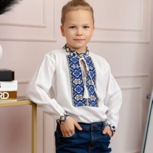 Camasa traditionala de baieti alba cu motiv geometric albastru Tiberiu 01