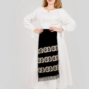 Catrinta traditionala neagra cu broderie florala aurie Florenta 01