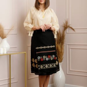 Catrinta traditionala neagra cu broderie florala multicolora Ivona