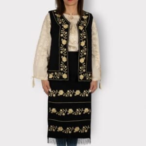 Costum Traditional Vesta si 2 Fote Alina 2