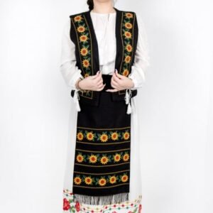 Costum Traditional Vesta si 2 Fote brodate cu model traditional 6