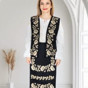 Costum Traditional Vesta si Fote Alina 3