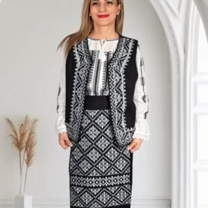 Costum Traditional Vesta si Fote Alina 7