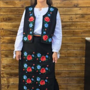 Costum Traditional Vesta si Fote Flori 3