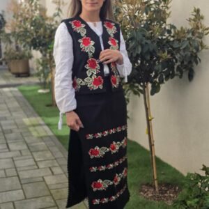 Costum Traditional Vesta si Fote Flori 4