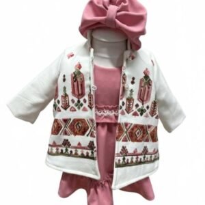 Costum fetita stilizat cu motive traditionale 2