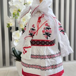 Costum national fetite Mira 7