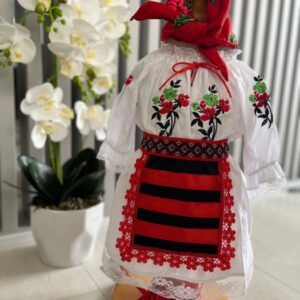 Costum national fetite Mira 9