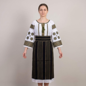 Costum popular format din catrinta , brau si ie - Leah
