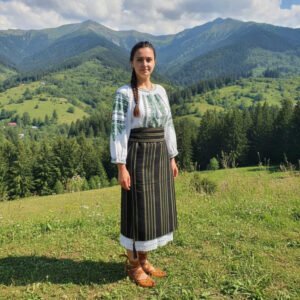 Costum popular format din catrinta , brau si ie - Victoria