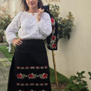 Fote brodate cu model traditional Flori 3