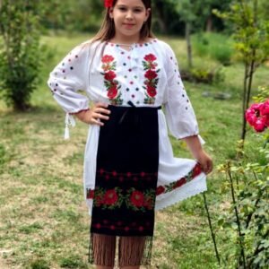 Fote fetita Minodora