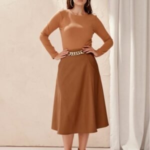 Fusta clos camel cu lant decorativ