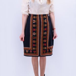 Fusta cu motive traditionale Amalia 2