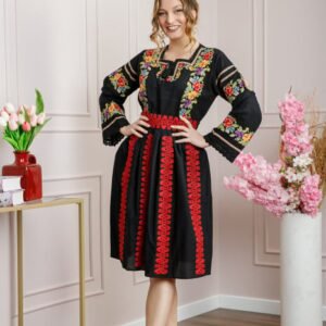 Fusta traditionala neagra cu broderie florala rosie Cecilia 03