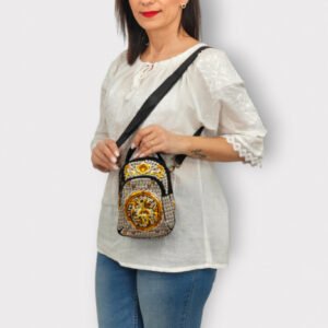 Geanta brodata traditional 11