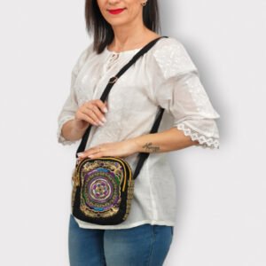 Geanta brodata traditional 6