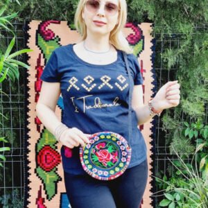 Geanta stilizata cu motive traditionale cu floare 12
