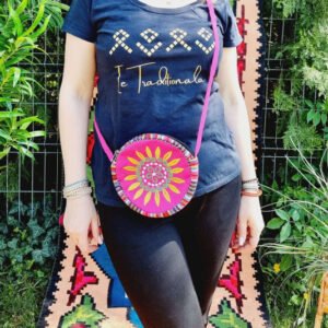 Geanta stilizata cu motive traditionale cu floare 8